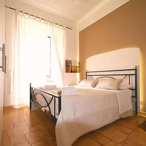 Luxury White House Apartamento